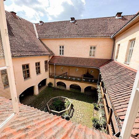 Edoles Pils Otel Dış mekan fotoğraf