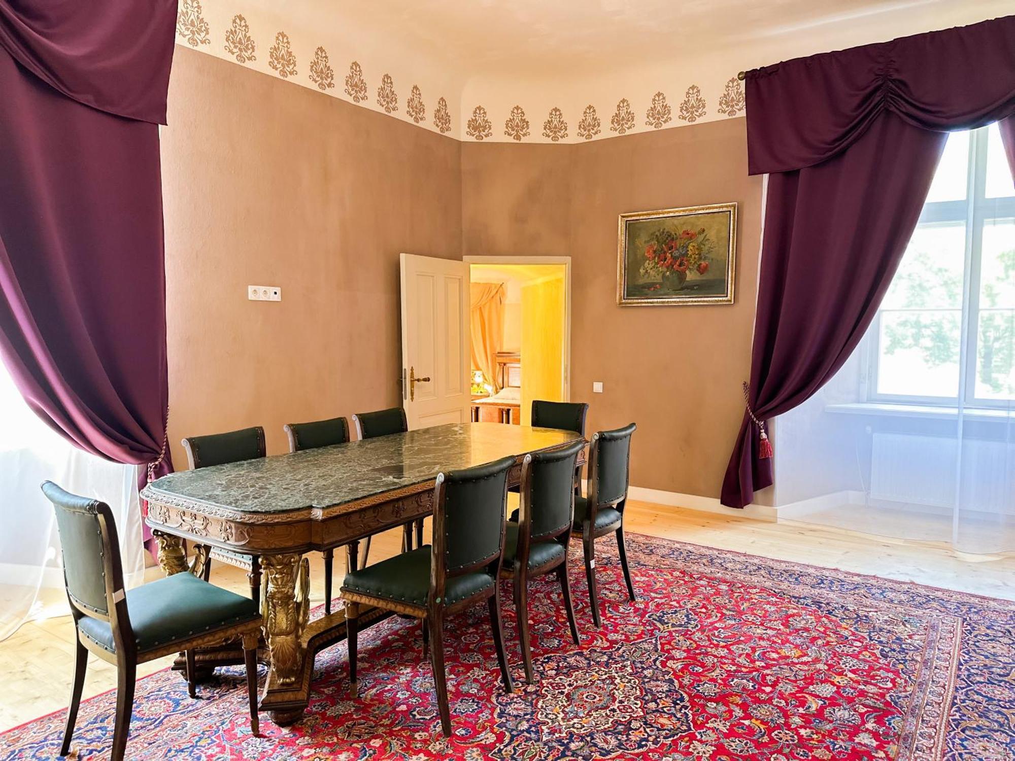 Edoles Pils Otel Dış mekan fotoğraf