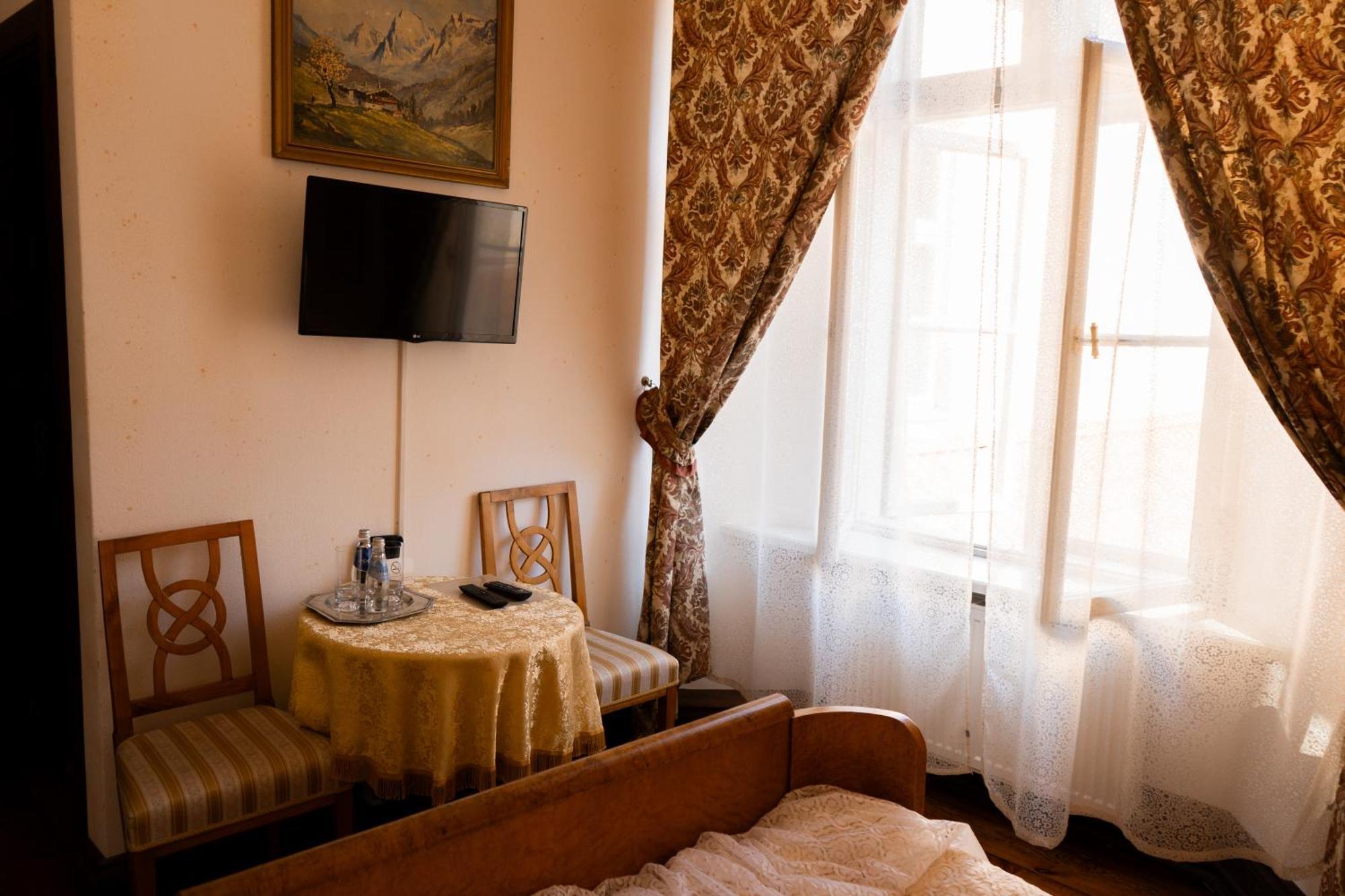 Edoles Pils Otel Dış mekan fotoğraf
